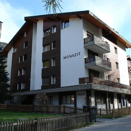 Myzermatt Monazit Apartment Bagian luar foto