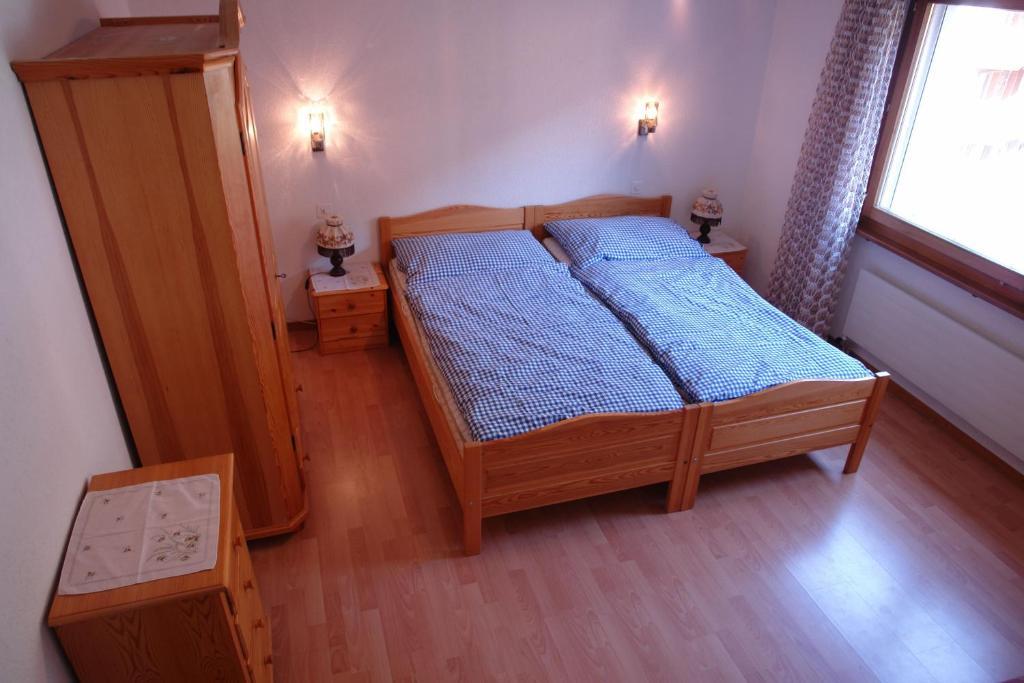 Myzermatt Monazit Apartment Ruang foto